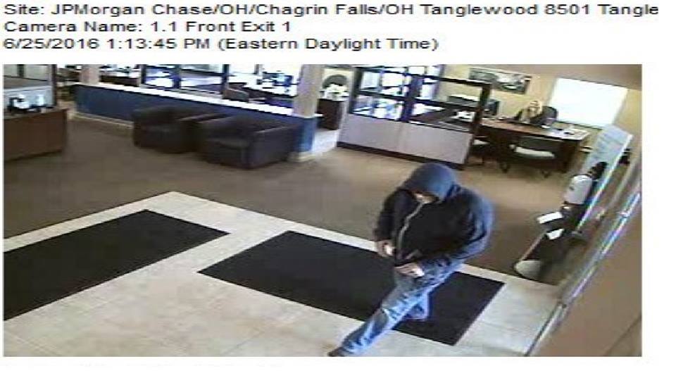 Bainbridge Bank Robber Escapes | Geauga County Maple Leaf