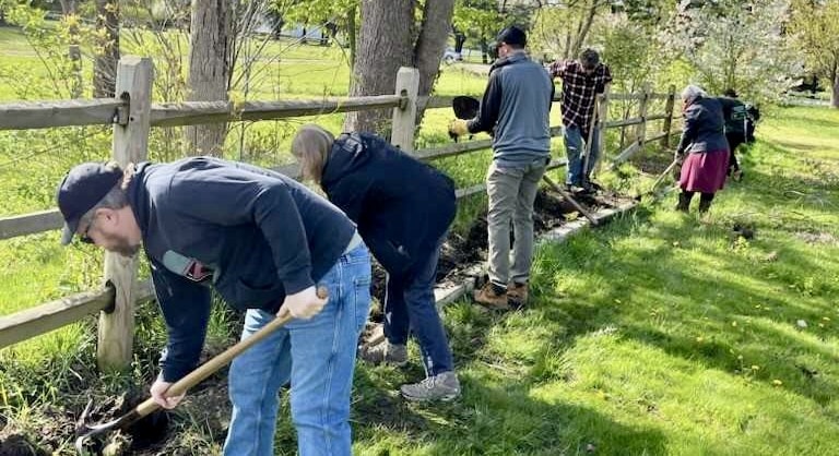 Leadership Geauga Touches Lives across County | Geauga County Maple Leaf