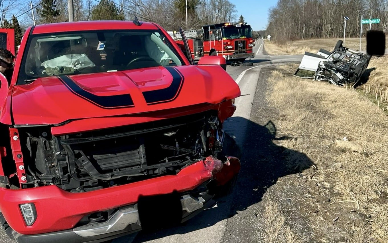 Two-Vehicle Crash in Claridon Injures 6 People | Geauga County Maple Leaf