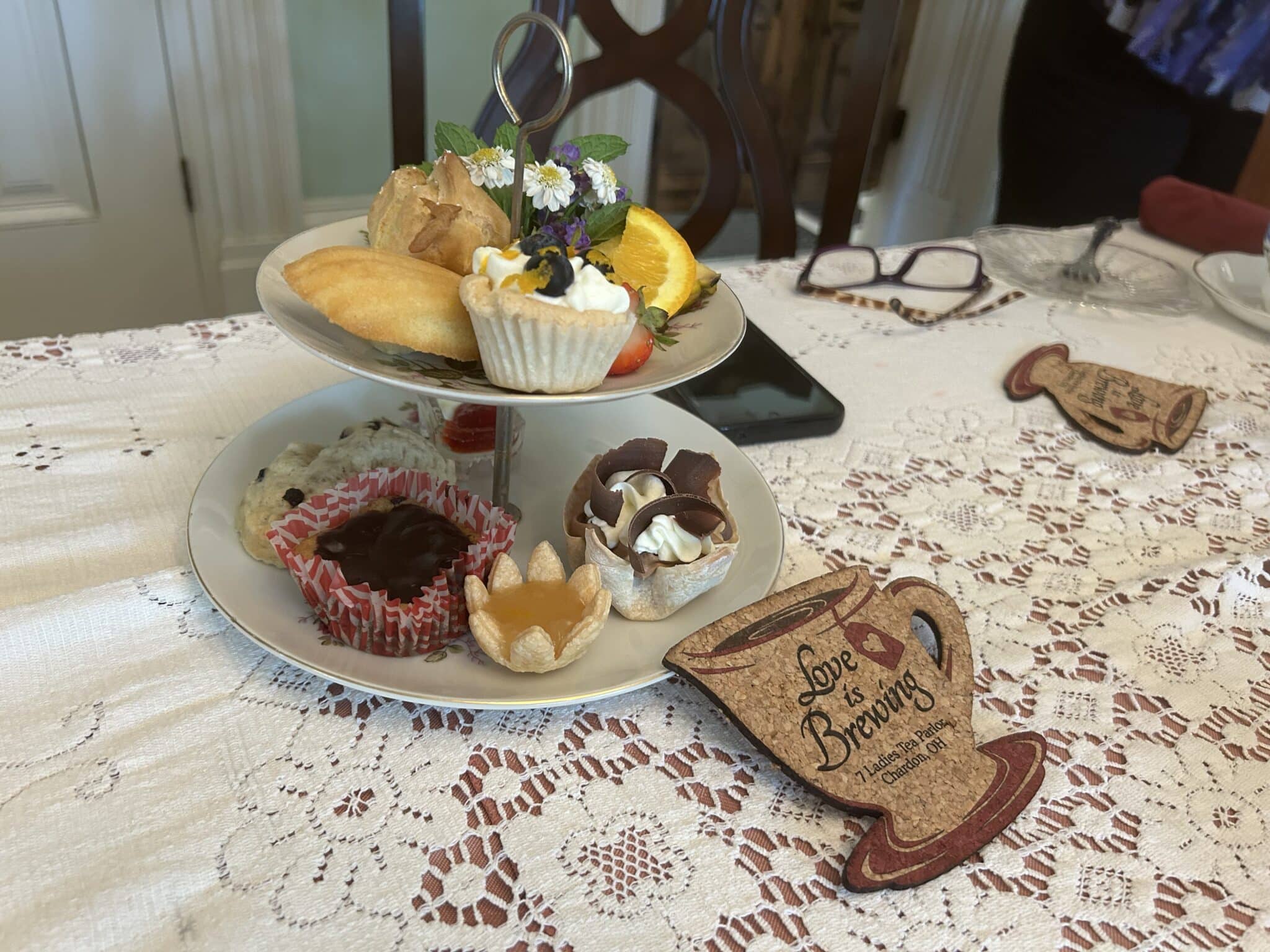 Osborne Puts 7 Ladies Tea Parlor Up for Sale | Geauga County