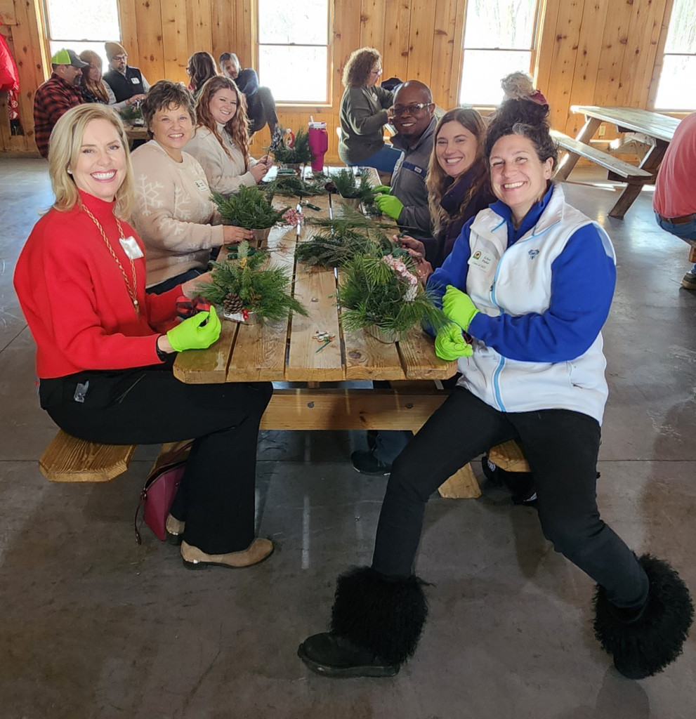 Leadership Geauga Class Gives Joy this Season | Geauga County Maple Leaf